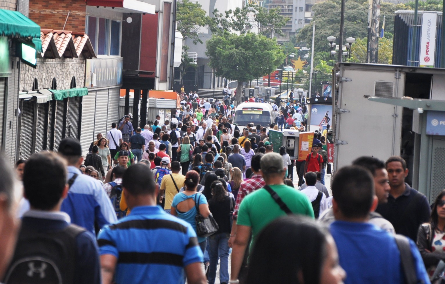 Caos en el Metro de Caracas (Fotos)