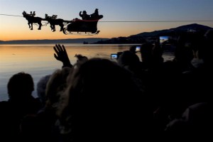 FOTOS: Santa Claus ya voló sobre Suiza