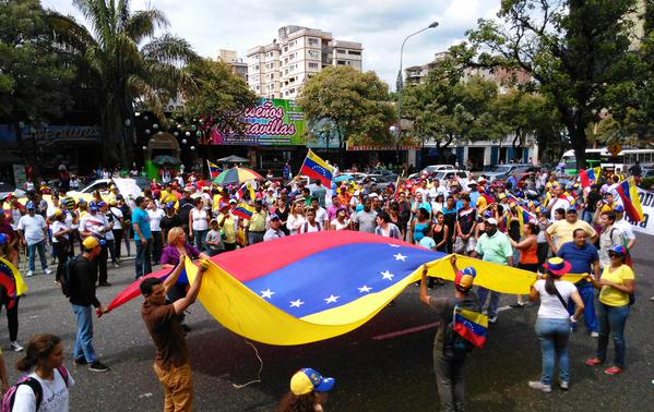 Los carabobeños manifestaron pacíficamente en las calles este sábado