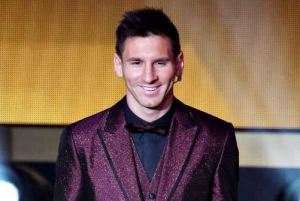 Messi y su horrendo atuendo en el Balón de Oro enciende las redes sociales (Memes)