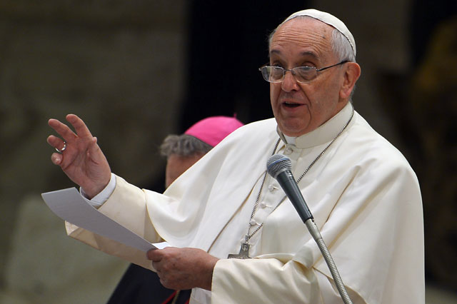 El papa pide renunciar a la autonomía de los mercados y atajar la desigualdad