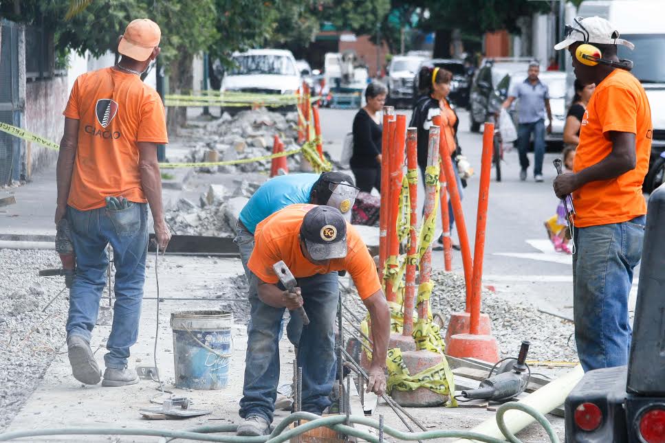 Alcaldía de Chacao continúa Plan de Reconstrucción de Aceras y Brocales