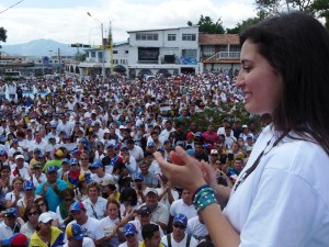 Patricia de Ceballos: Los estudiantes no están solos
