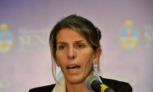 Oficialismo argentino cuestiona a la exesposa del fiscal Nisman