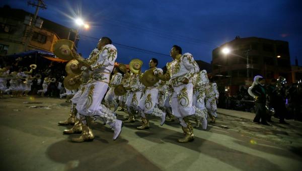 Nueve heridos en un tiroteo en un desfile de carnaval en ciudad brasileña