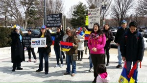 En fotos y video: Venezolanos protestan contra Delcy Rodríguez en la OEA