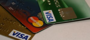 Gastos con tarjetas de crédito subieron más del 100% en el segundo trimestre del año