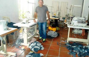 Cierran fábricas de pantalones por falta de materia prima