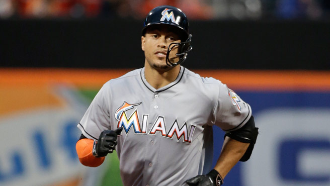 Giancarlo Stanton rompió marca de cuadrangulares de los Marlins de Miami