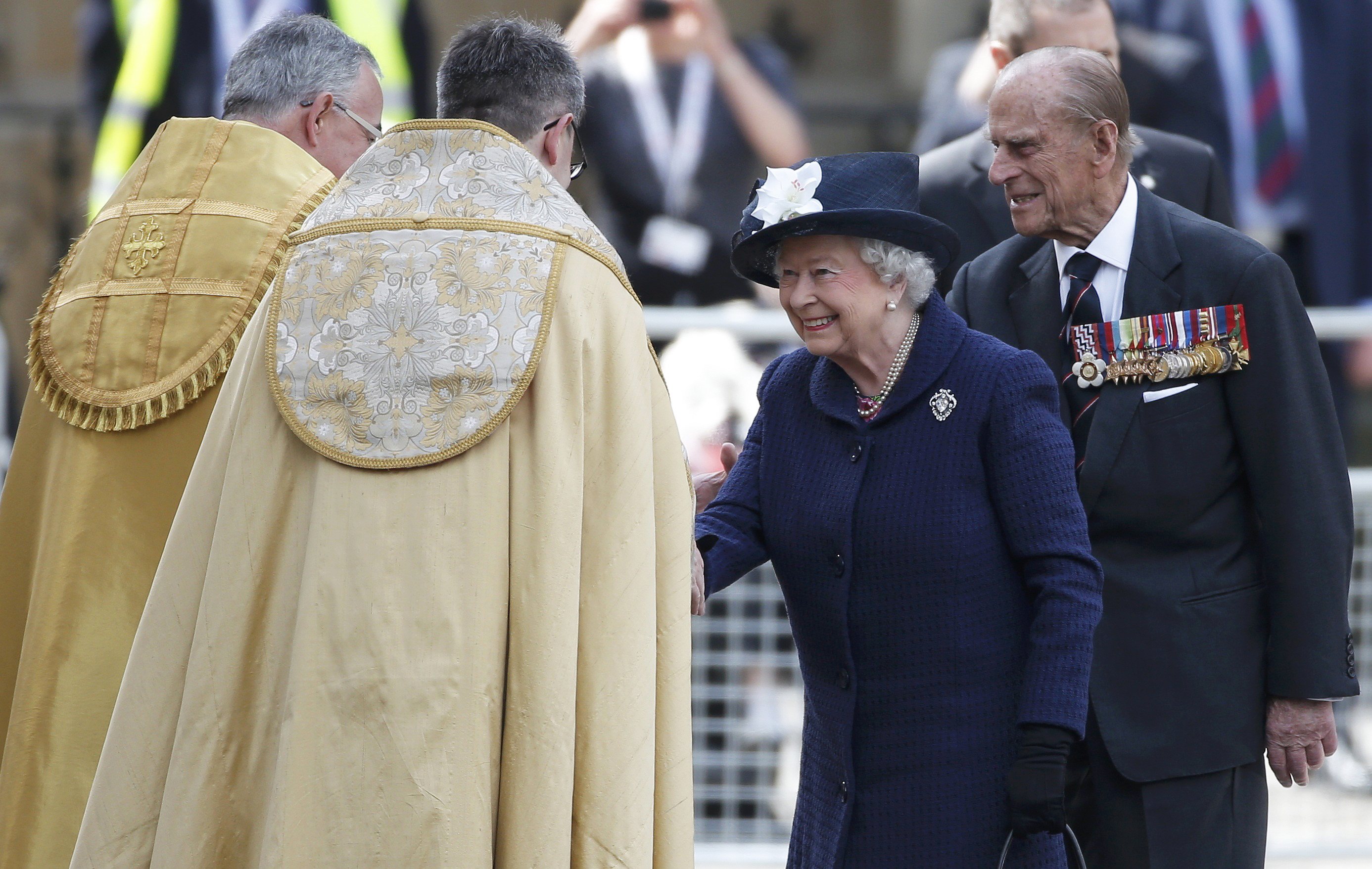 Isabel II y Cameron conmemoran el fin de la II Guerra Mundial