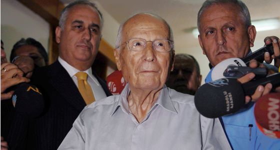 Fallece expresidente turco Kenan Evren