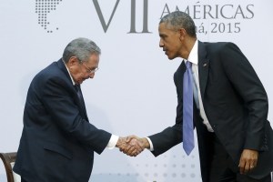 La gloria de Raúl Castro después de la Cumbre de Panamá. ¡Gracias por todo Obamaaaa!