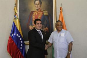 Ministro de Estado para Asuntos Exteriores de la India llega a Venezuela