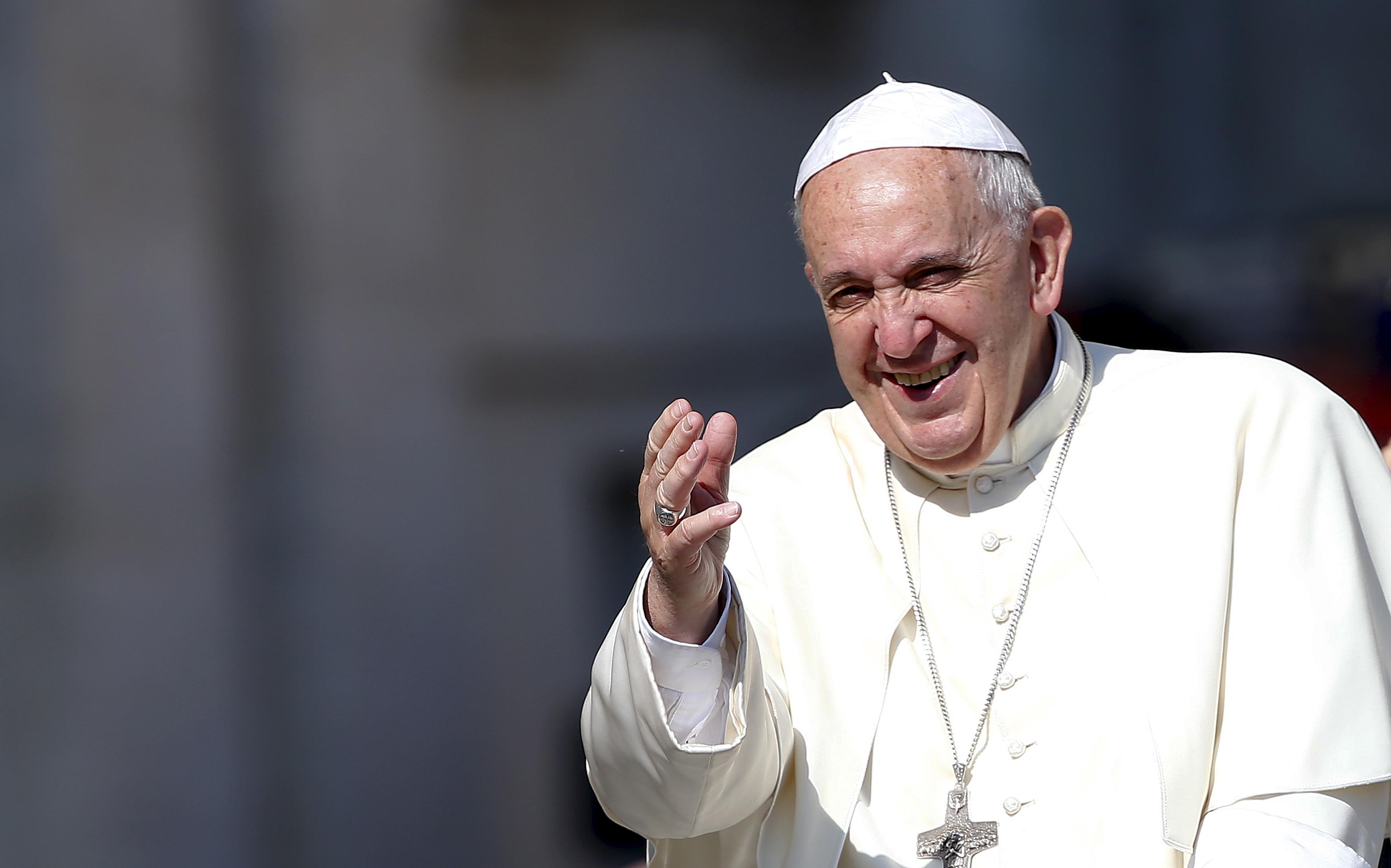 El Papa agradeció con un tuit en español gira por Ecuador, Bolivia y Paraguay