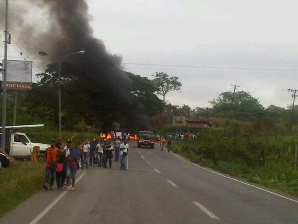 Protestan en Caucagua por malos servicios públicos este #12J (Foto)