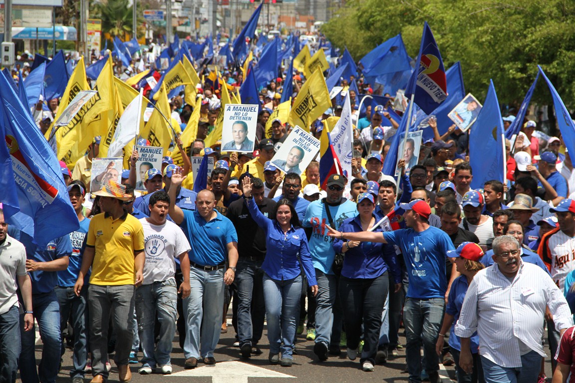 Zulianos marcharon contra inhabilitación de Rosales y en defensa de sus derechos