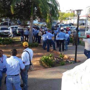 Protestan los trabajadores de Corpoelec Zulia (tuits)