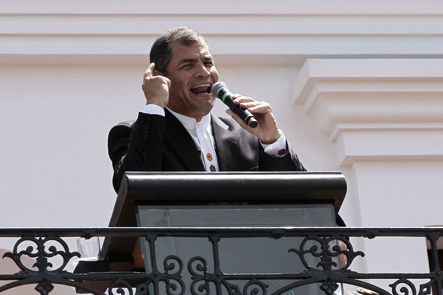 Correa denunció infiltración en Ecuador de “venezolanos reaccionarios”