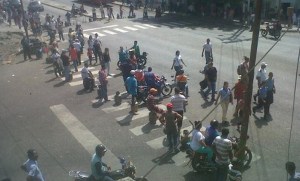 Vecinos cierran la Intercomunal Duaca de Barquisimeto por falta de gas