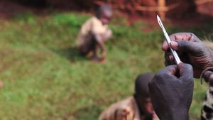 Al menos 20 jóvenes africanos mueren al ser circuncidados
