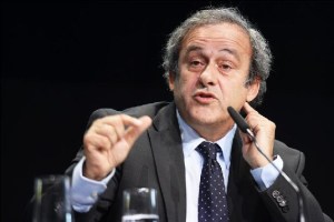 Platini anunció oficialmente su candidatura a la presidencia de la Fifa