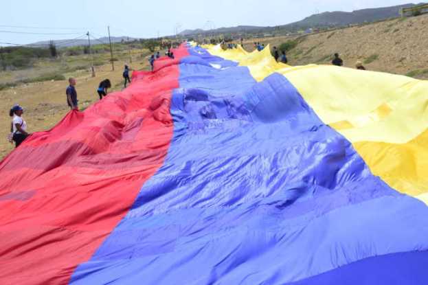 bandera nacional con retrazos