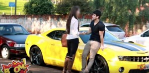 En Video: ¿Los autos costosos ayudan a conseguir mujeres?