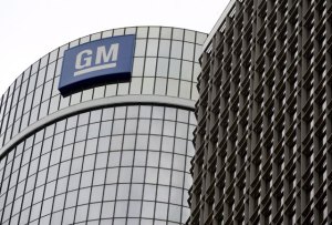 Empleados de General Motors en Brasil se declaran en huelga por despidos