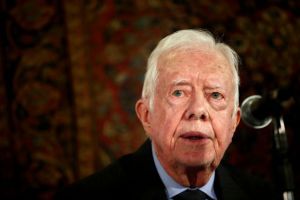 Expresidente de EEUU Jimmy Carter vuelve a ser hospitalizado