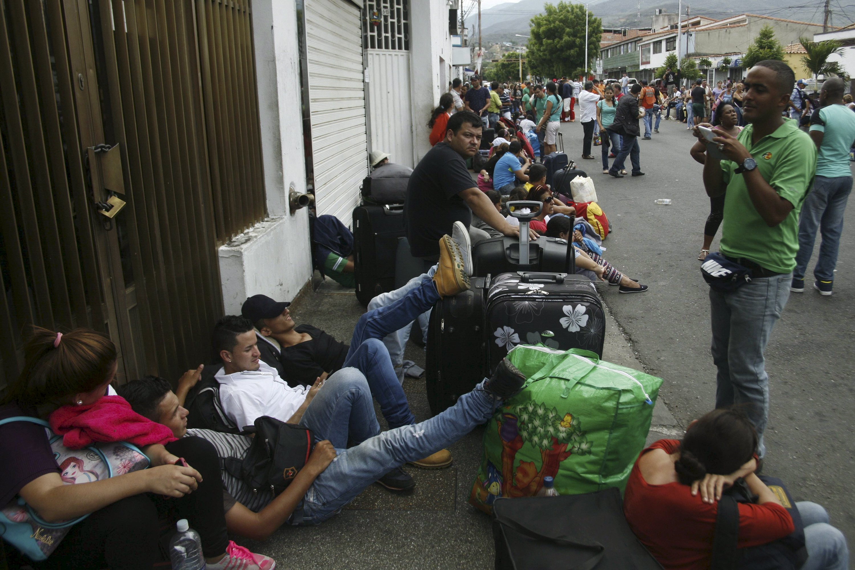Deportaciones masivas de Venezuela ponen en alerta al Gobierno colombiano