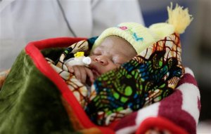 Sobreviviente de ébola da a luz a bebé en Sierra Leona