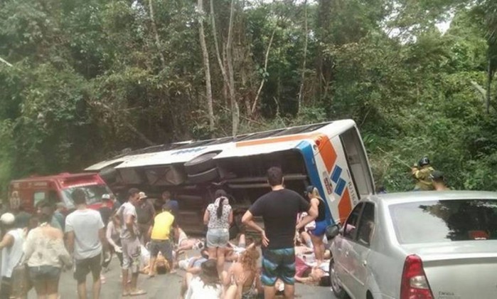 Catorce muertos deja accidente de tránsito en Brasil