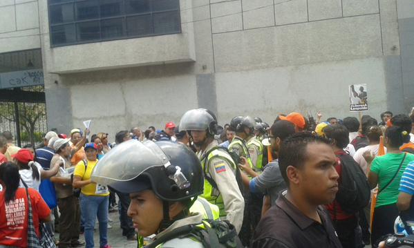 PNB admitió que oficialistas iniciaron enfrentamientos frente al Palacio de Justicia