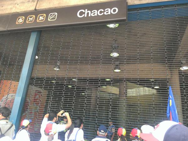 Cierre de estación Chacao impide llegada de manifestantes (Fotos)