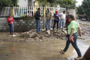 37 casas y 71 carros afectados dejaron las lluvias en Guarenas
