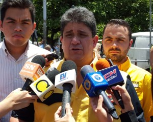 Diputado Correa propone una Ley de Democratización de Medios