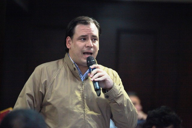 Homero Ruiz: Dinero para sustentar al gobierno en 2016 saldrá del bolsillo de los venezolanos