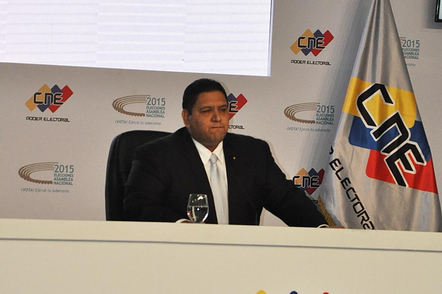 Rector Rondón: Renovación de partidos no impide comicios regionales