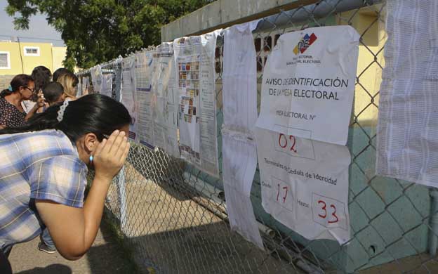 La oposición aplastó al chavismo en Zulia y logra 14 diputados