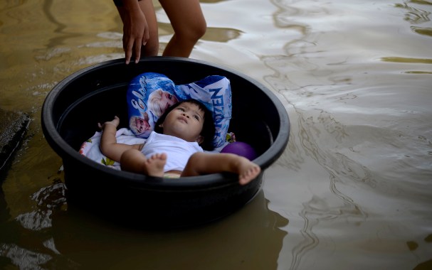 PHILIPPINES-WEATHER-FLOODS-CHRISTMAS