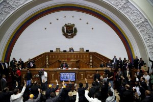 ¿Cómo saldrá la oposición de Maduro en seis meses?