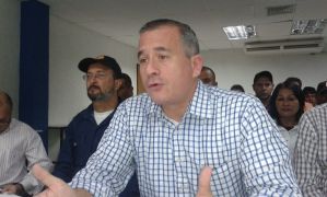Francisco Sucre: Tenemos que asumir la unidad por la recuperación del país