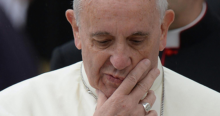 Al Papa le dio tristeza cuando se enteró que dos monjas se casaron en Italia