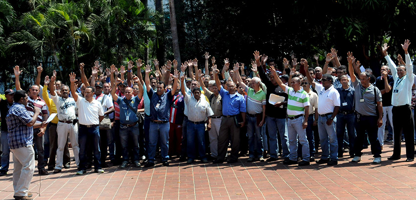 Al menos 30 mil estudiantes de Carabobo se ven afectados por paro de transporte