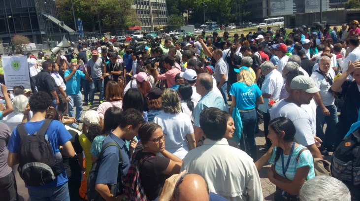 Trabajadores de la salud entregarán documento a la Defensoría del Pueblo