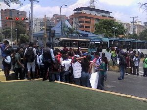 Protestan en la Upel y UCV de Maracay