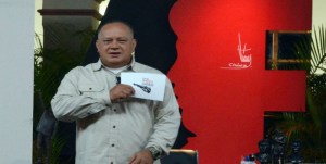 Diosdado Cabello llama “malnacidos” a los opositores y niega vínculos con la santería