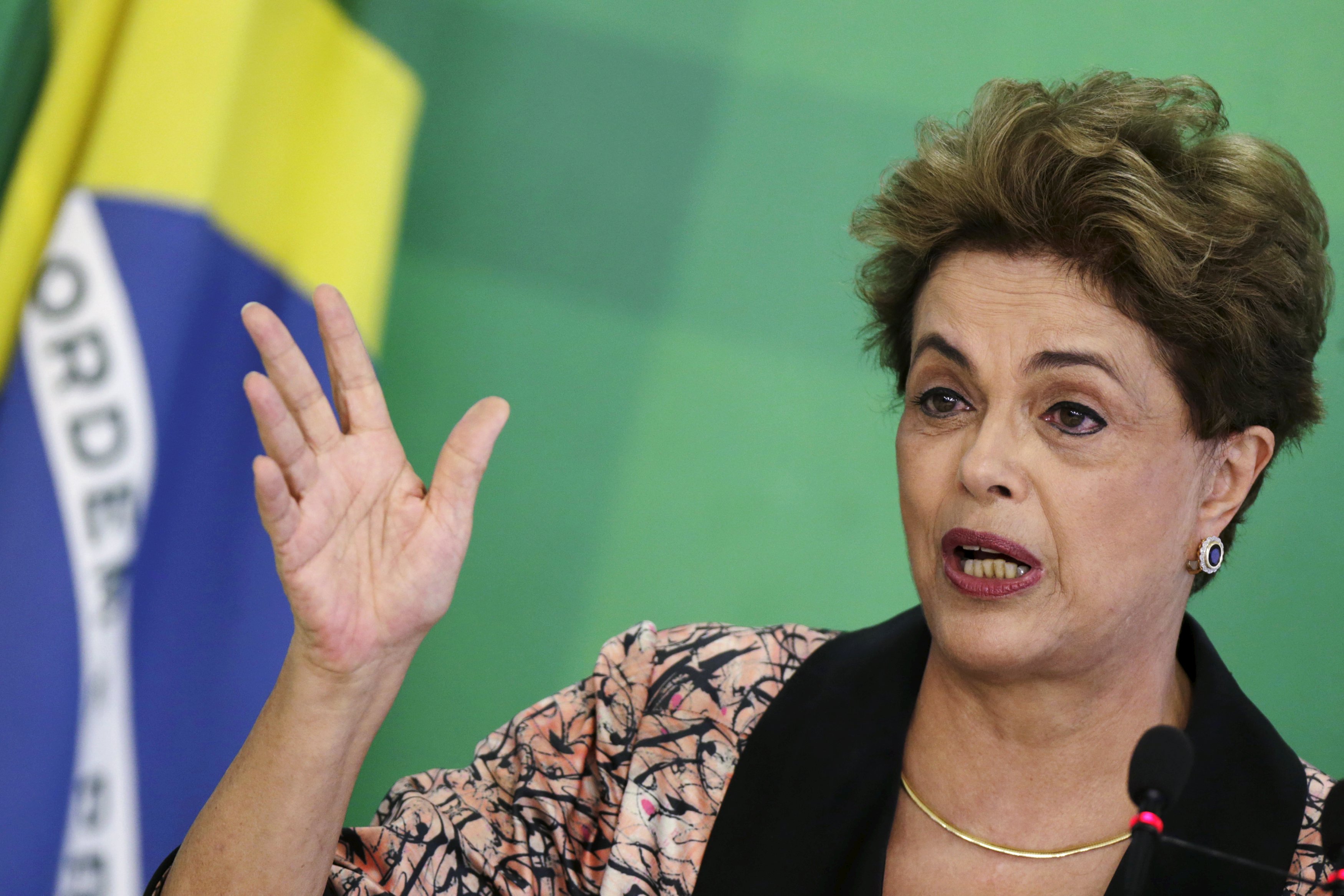 Rousseff insiste en que la causa real de su juicio político es frenar pesquisas en Petrobras