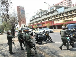 Tras intensas protestas, despliegan 1.800 efectivos militares en Maracaibo (FOTO)
