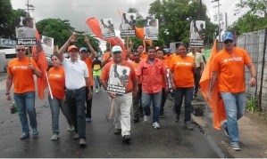 VP-Bolivar prepara maquinaria naranja para recolectar los 4.000.000 de firmas